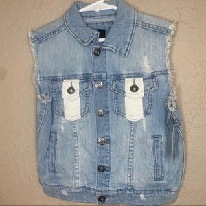 NWOT Art Class Denim Vest Boys Size XS 4/5